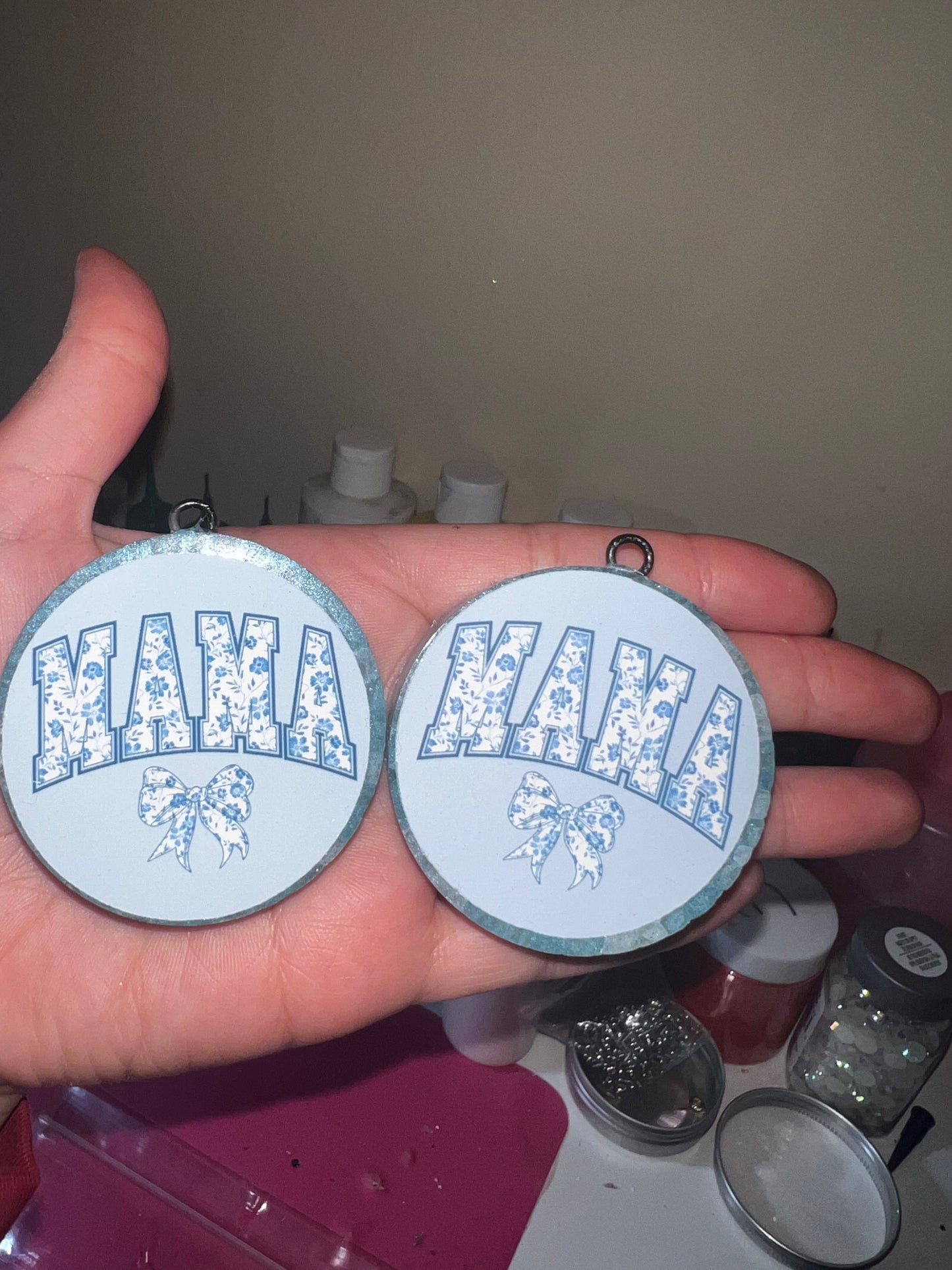 Mama vent clips