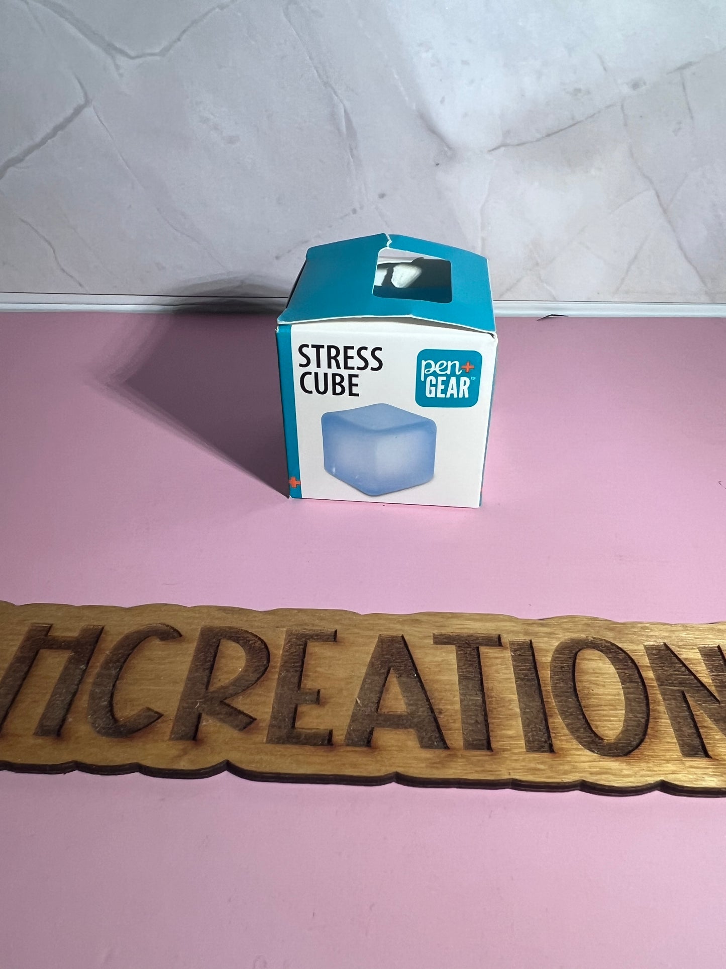 Pen and Gear Stress Cube