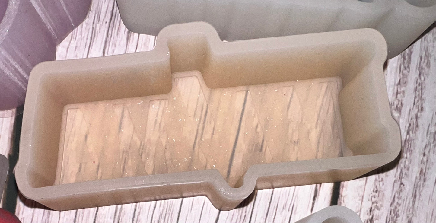 Mama lighting bolt mold