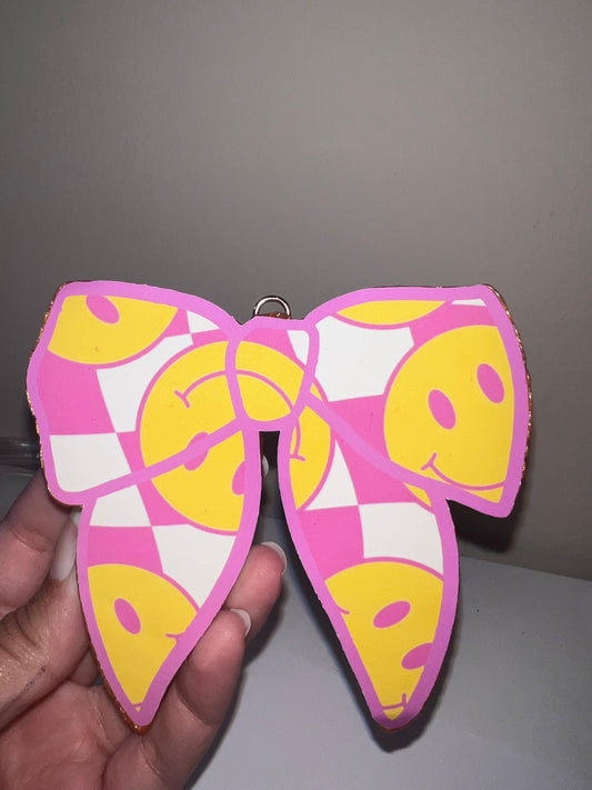 Smiley Bow Freshie