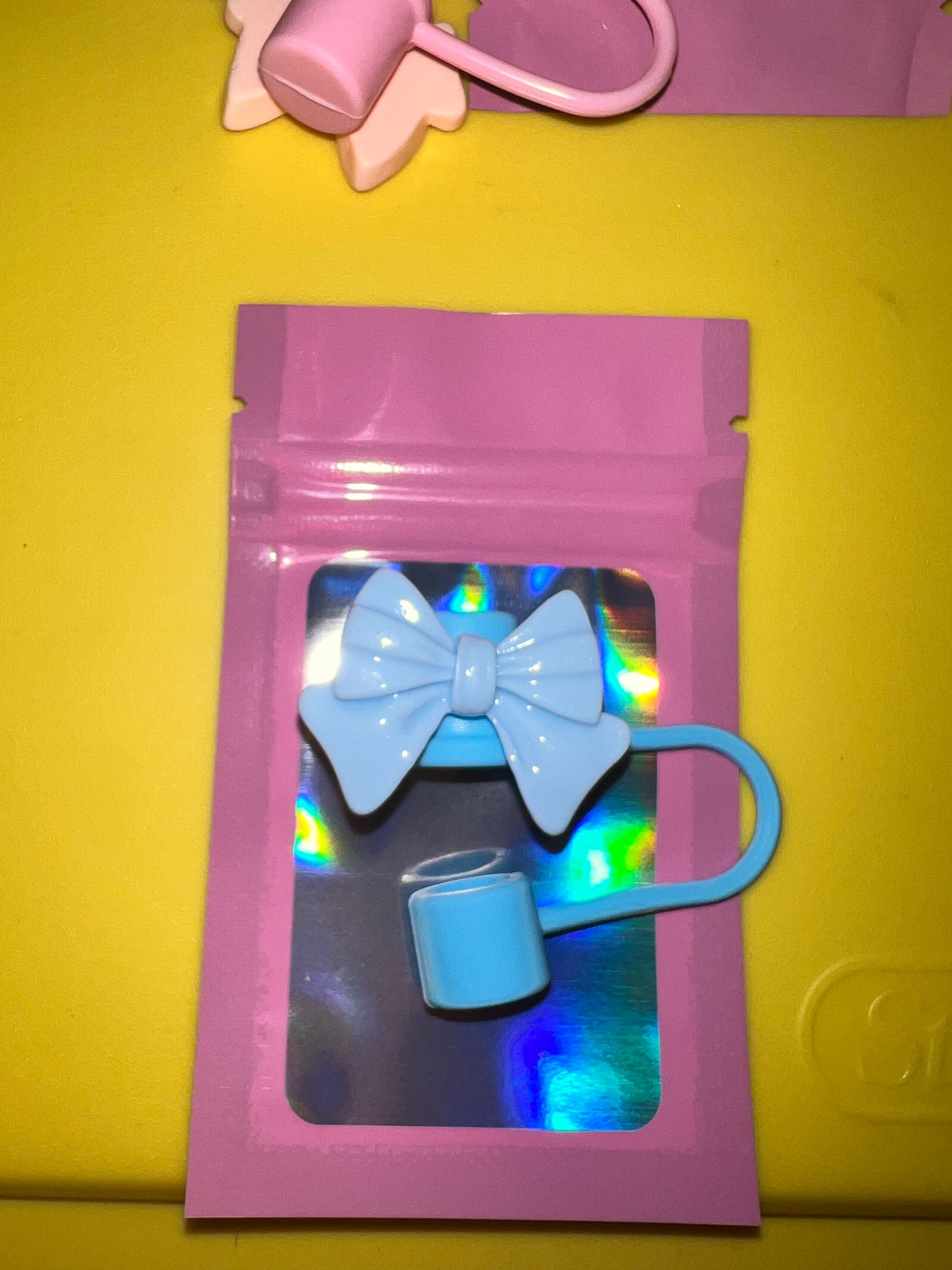 Bow Straw Topper