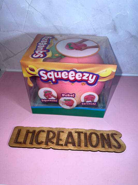 Squeezy Peach Squishy
