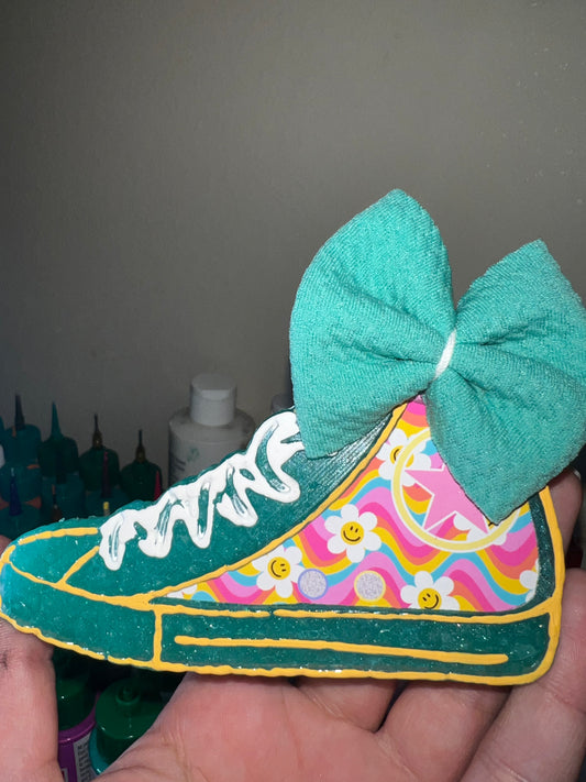 Converse freshie