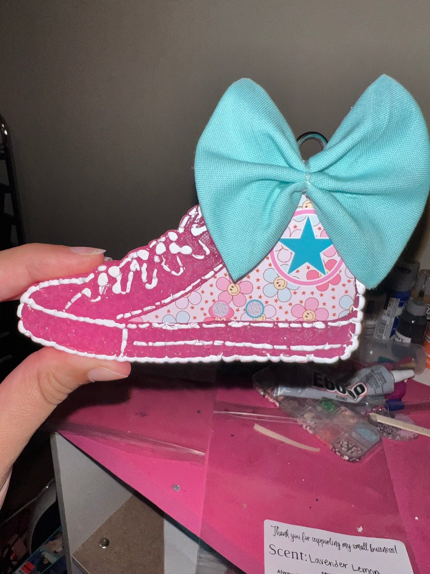 Sneaker Freshie